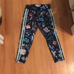 Girls exercise leggings